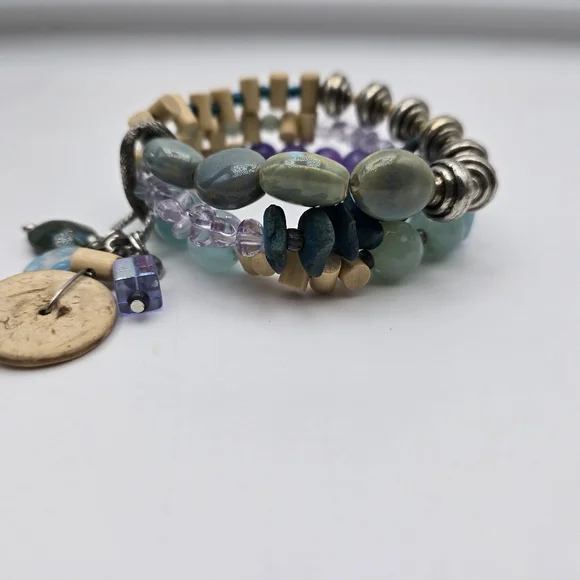 Multicolor Beaded Bracelet - Picture 2 of 9